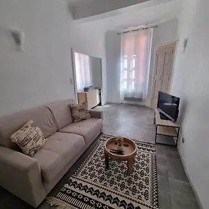  Appartement Joli 2 Pieces Centre Historique De Grasse, Wifi